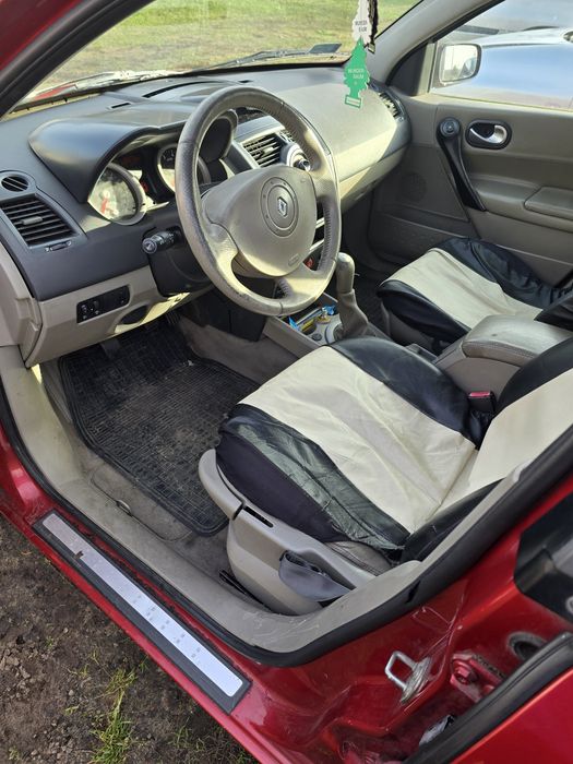 Renault megane 2 1.6 16v lpg hak