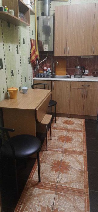 г.Днепр. Сдам на 1-2 месяца в районе Больницы скорой помощи