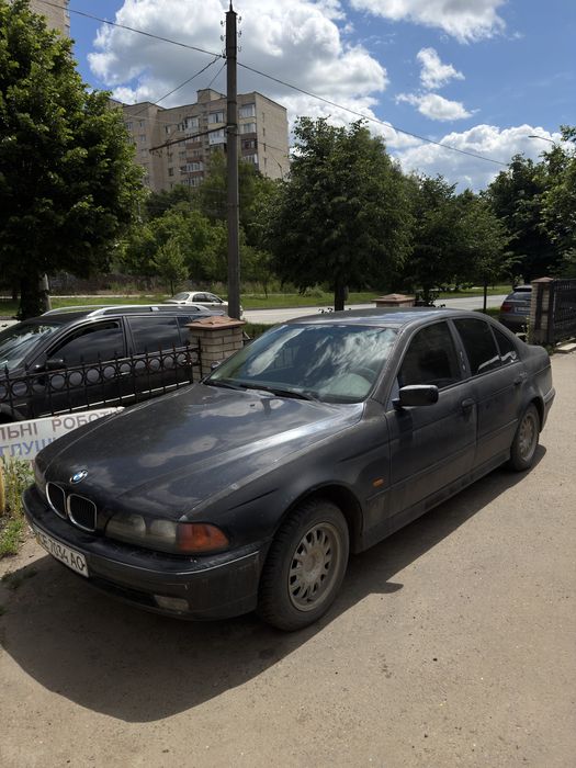Продам Е39 2.0 бенз 1999р.