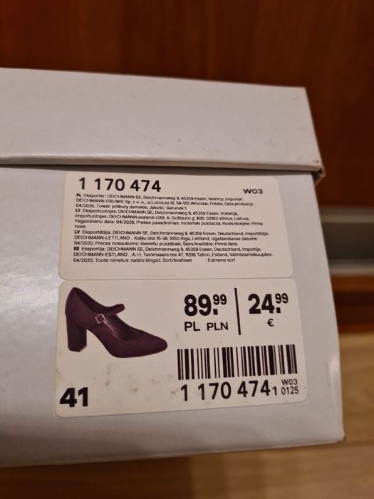 Czółenka na pasku, stabilny obcas