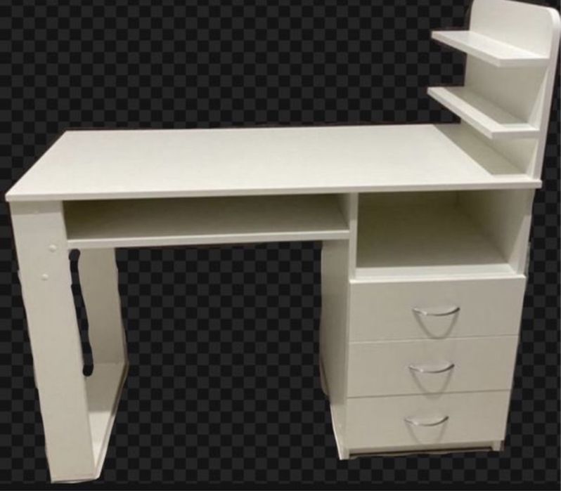 Стол маникюрный (Новый)10шт