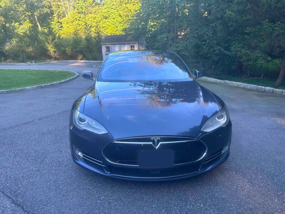 Tesla Model S 75      2016