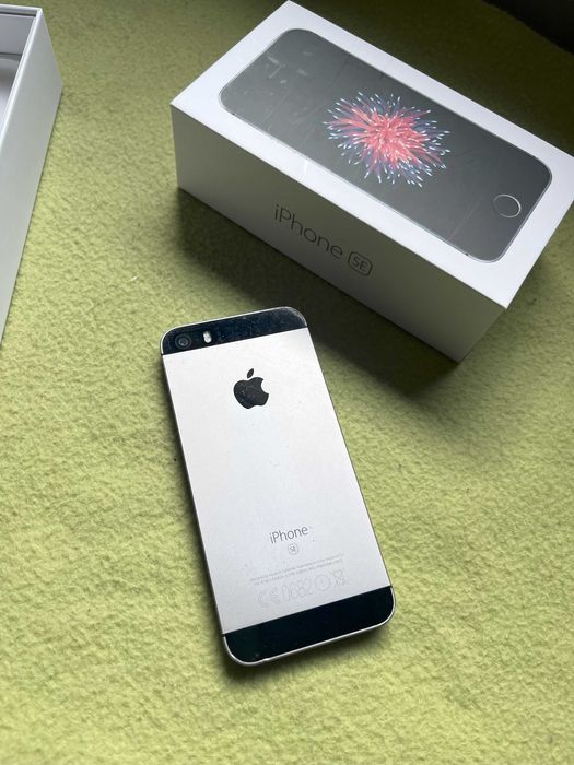 Iphone SE 2016, 32Gb, com Bateria nova, bem estimado, sem avarias.