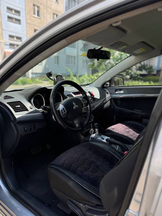 Mitsubishi Lancer 10