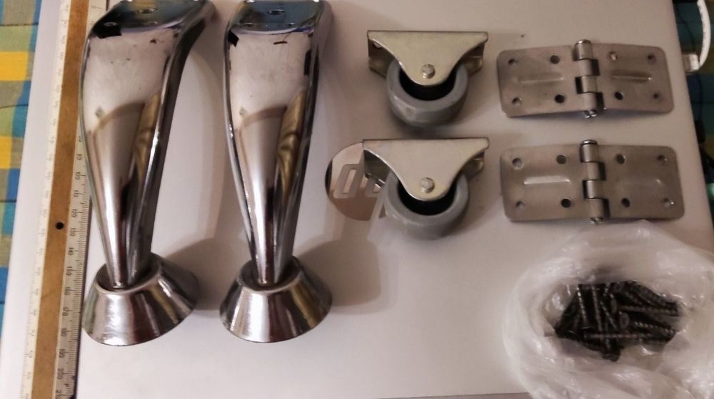 Подушки ножки для дивана кровати