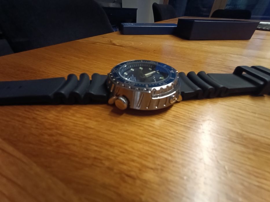 Zegarek FOXBOX - jak nowy Styl Seiko Tuna