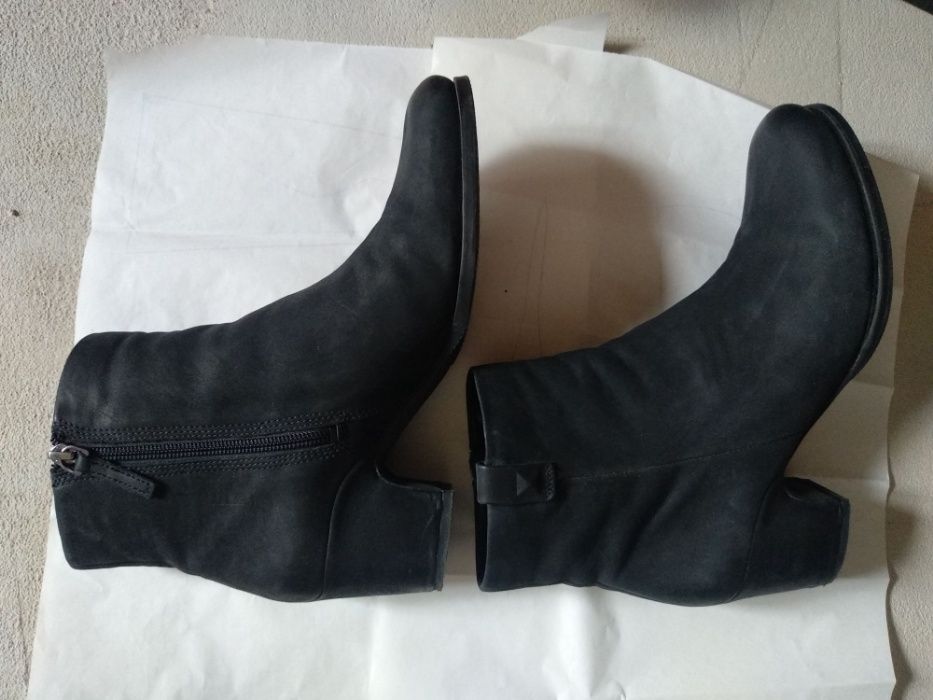 Ботильйони (напівчоботи) ECCO шкіряні (eu 40-41, us 9-9.5)