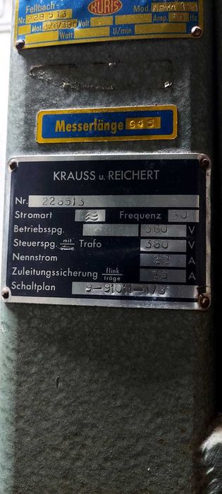 Sprzedam maszynę do cięcia pianki w blokach