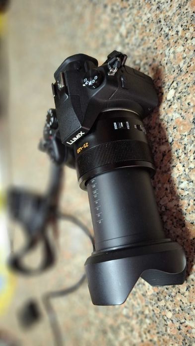 Máquina fotográfica Panasonic. COMO NOVA!