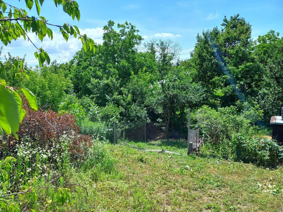 Дача 25 м. кв., уч. 6,7 сот. пр. Б. Хмельницкого. Печь. Вода. Свет.