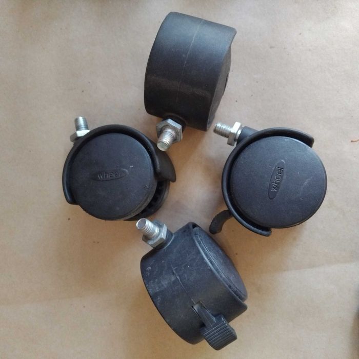 Колеса для меблів (тумбочка, підставка)