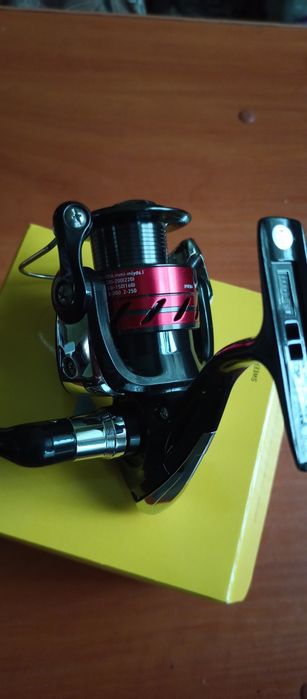 Катушка для спиннинга Daiwa SWEEPFIRE CS 3000