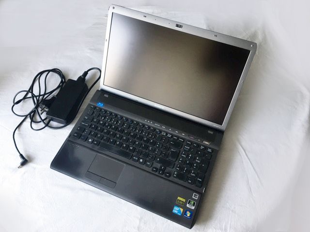 Sony VAIO i7 F12