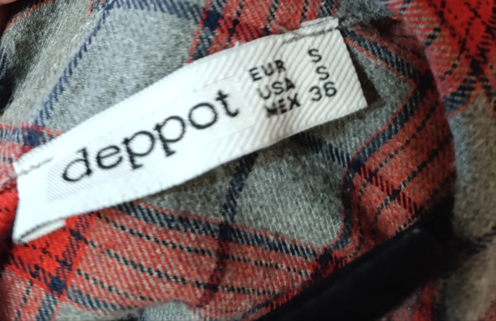 Жіноча рубашка розмір S