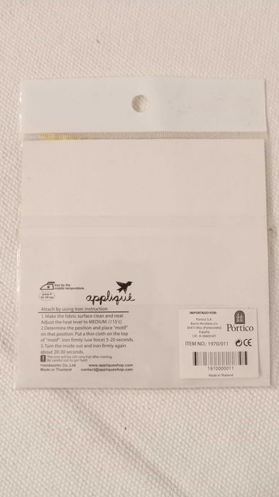 Roupa de bebé para trabalhos manuais