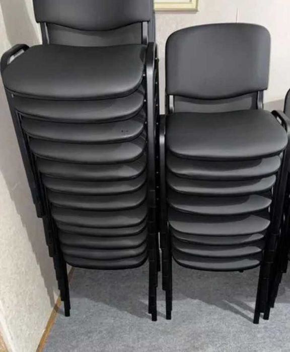 Офісні стільці б.у