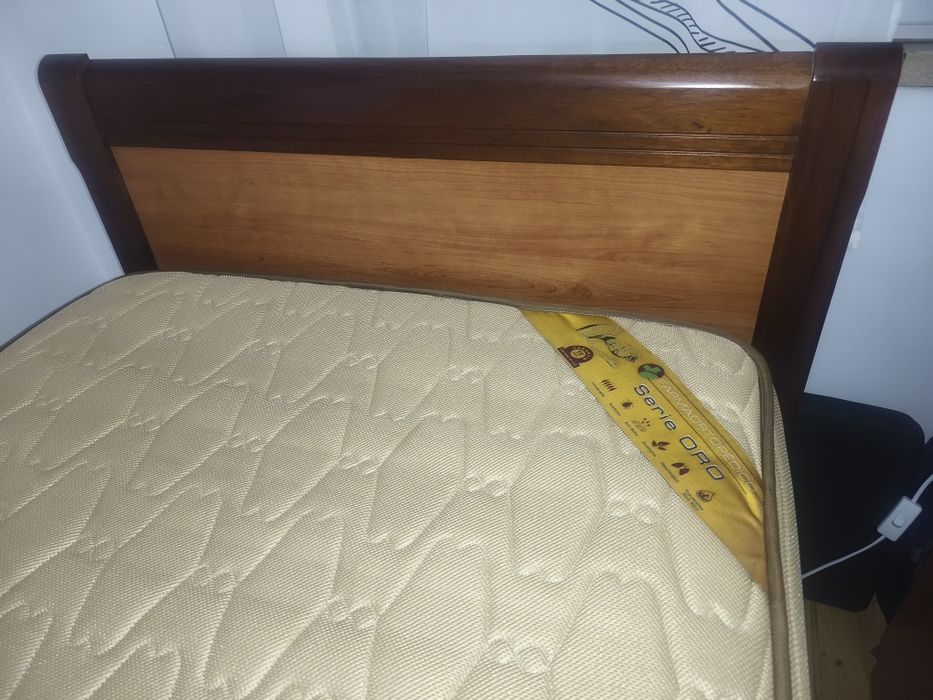 Cama Solteiro cerejeira