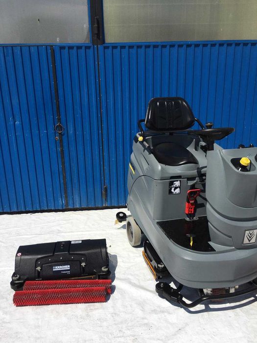 Karchercer B140 bd br поломоечная машина керхер підлогомийна