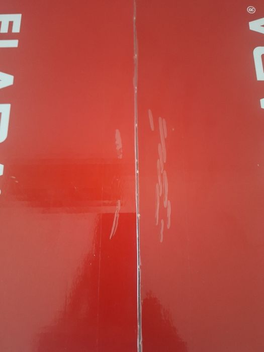 Airfryer fechada na caixa FLAMA