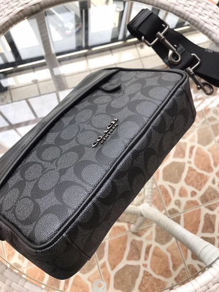 Мужская сумка coach чоловіча барсетка коач кроссбоді придбати