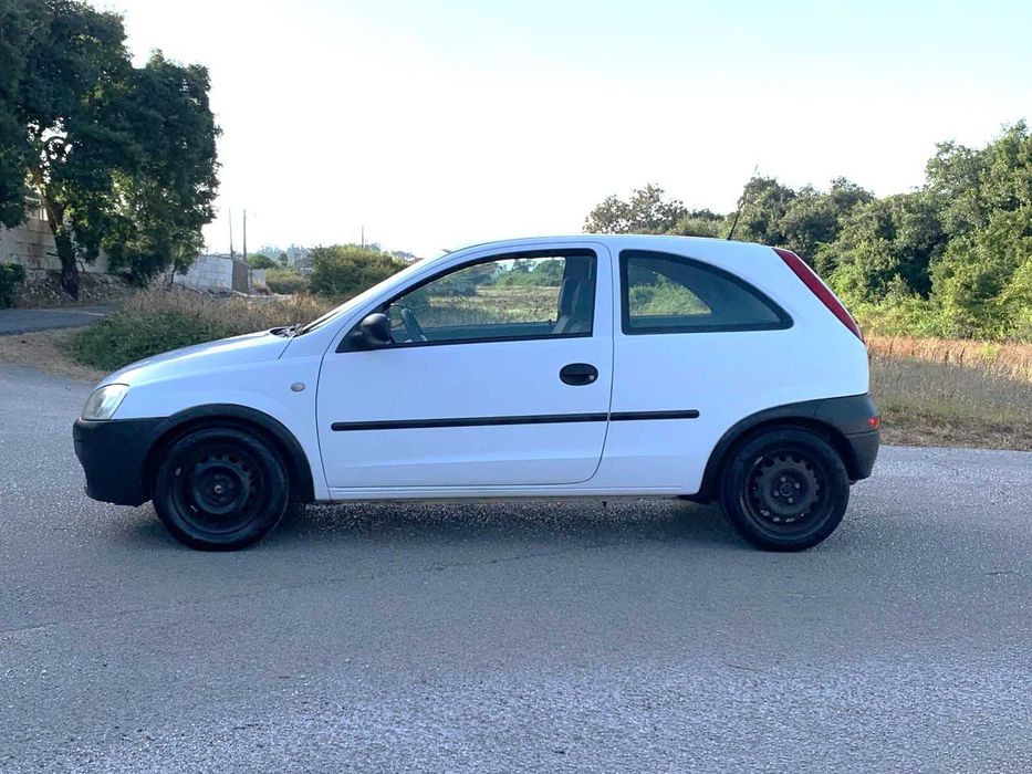 Opel Corsa Comercial 1.7 DI Isuzu - Excelente estado - 205 mil kms