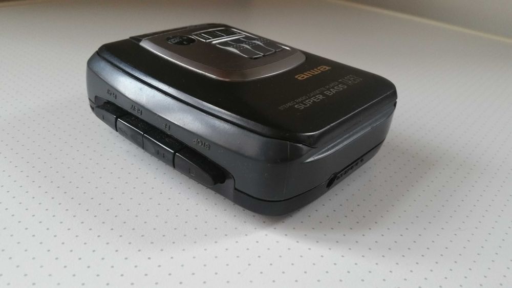 Кассетный плеер AIWA с радио