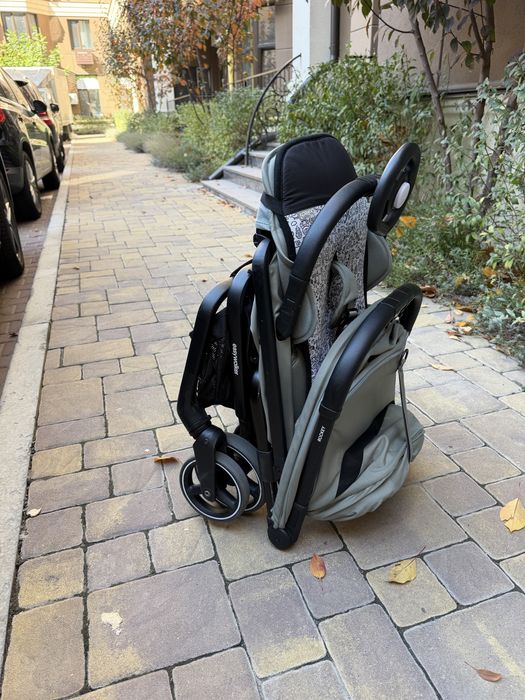 Прогулянкова коляска Easywalker Rockey L саітло-зелена