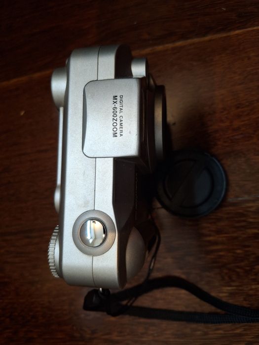 Máquina fotográfica digital vintage Fujifilm MX-600 Zoom – kit complet