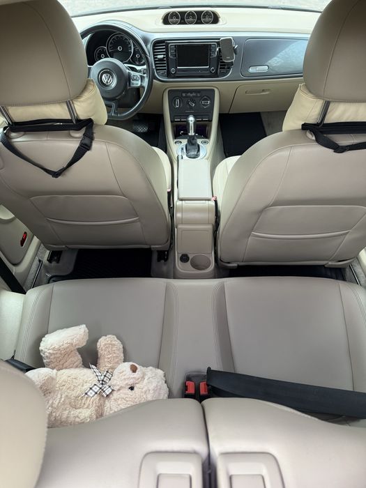 Продам Volkswagen Beetle 2012