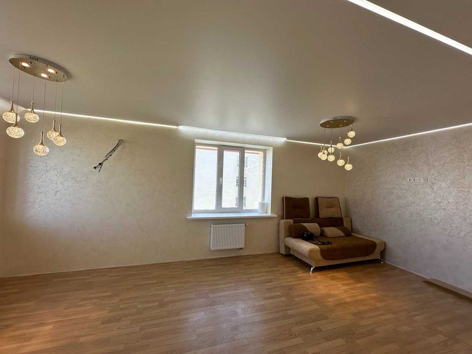 Неймовірна квартира на Виставці з ремонтом(Рауш)