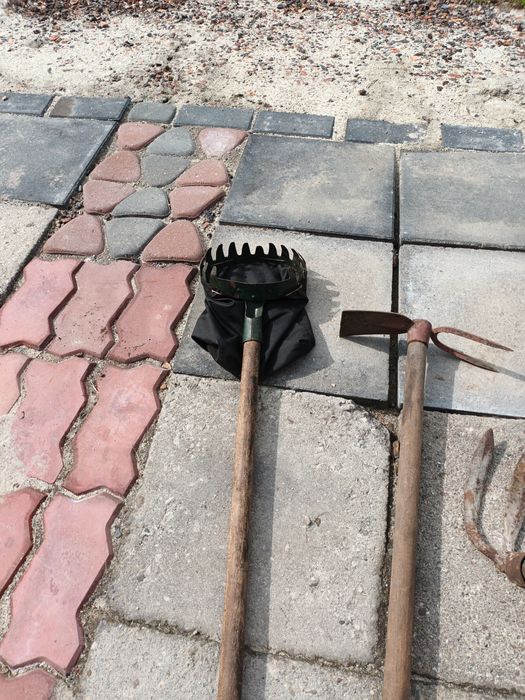 Stare narzędzia ogrodnocze