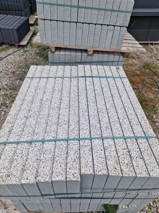 Palisady palisada Obrzeża krawężniki kostka brukowa