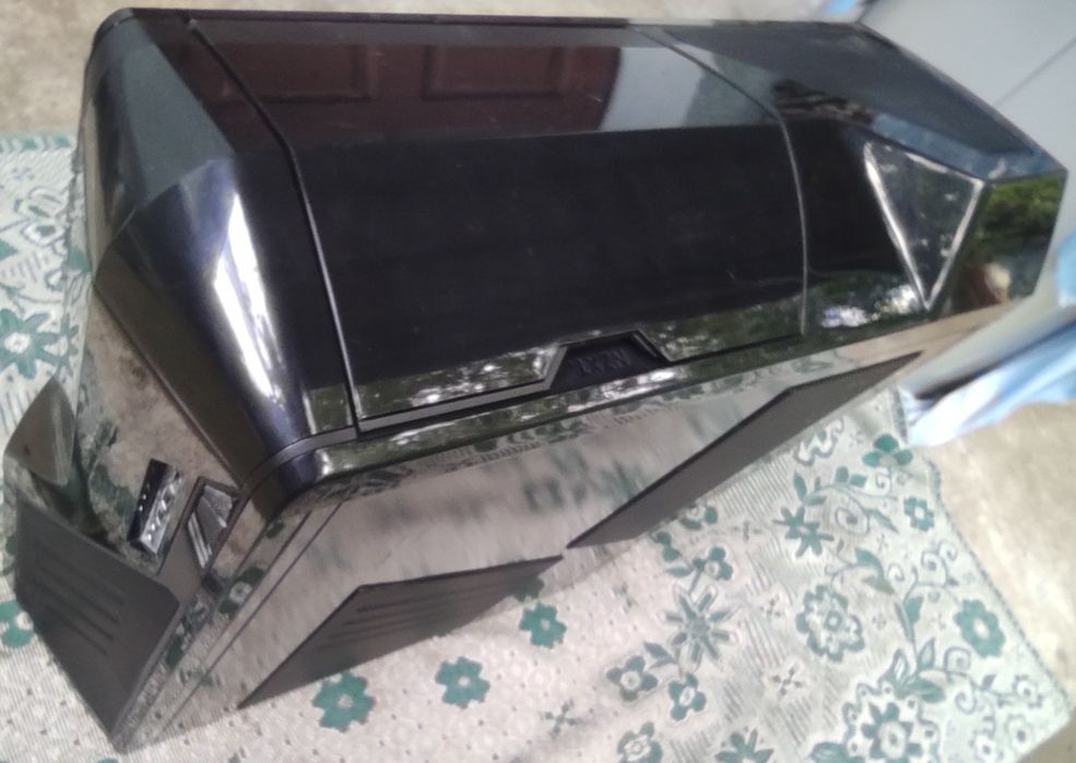 Корпус nzxt phantom black 8b-b8nl2-ugb