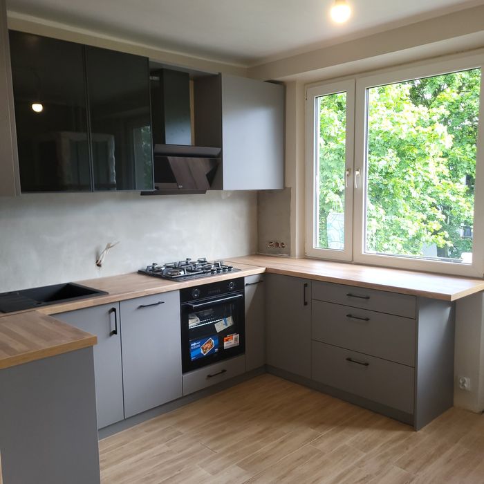 Meble Na Wymiar, Kuchnie, Szafy, Garderoby, meble pokojowe i biurowe