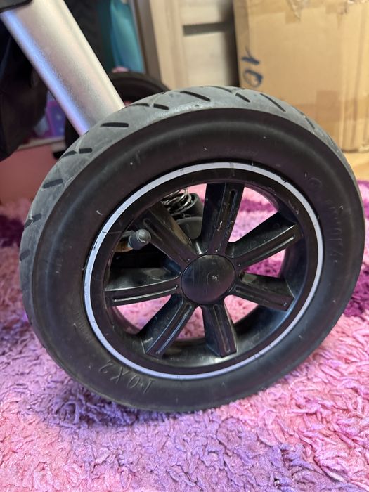 Коляска bravo на надувних колесах