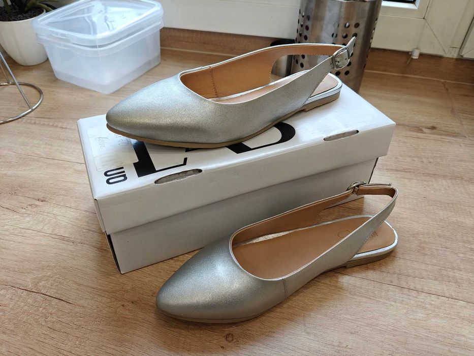 Baleriny skórzane damskie buty Answear LAB srebrne