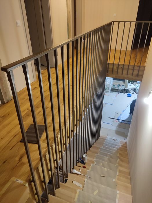 Balustrada harfa metalowa