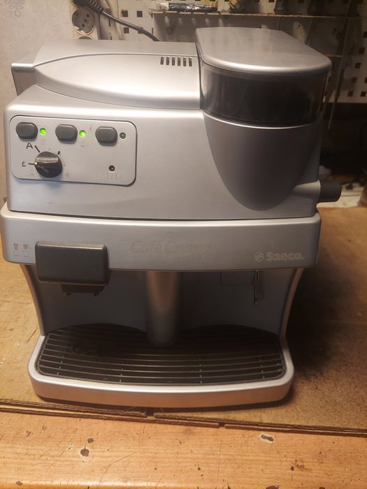 Автоматична кавоварка Saeco Cafe Crema
