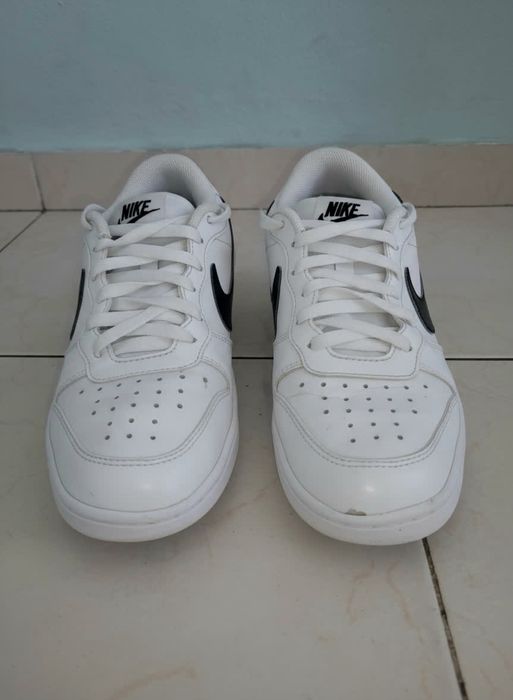 Nike Court Vision! Preto e branco versão europeia tamanho 38 e 39