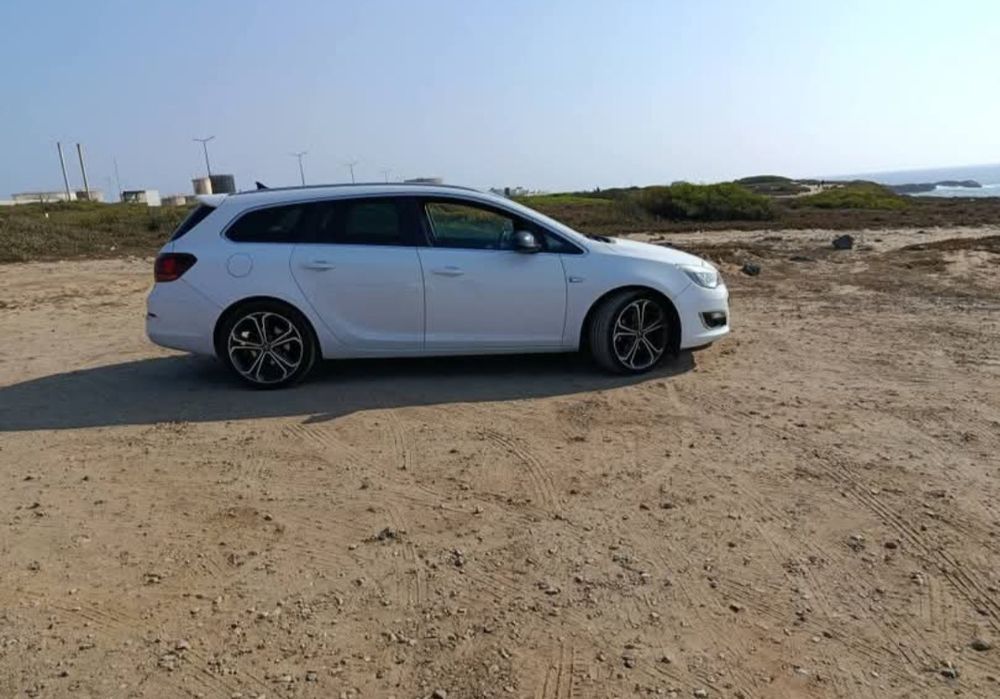 Opel Astra 2000 CDTI sports tourer 165cv