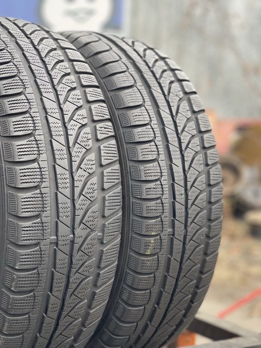 Шини Зимові 2шт 185/60 R15 Dunlop SPWinter Response