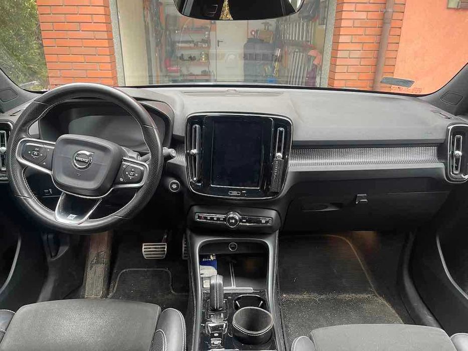 VOLVO XC40 D4 - RDesgn