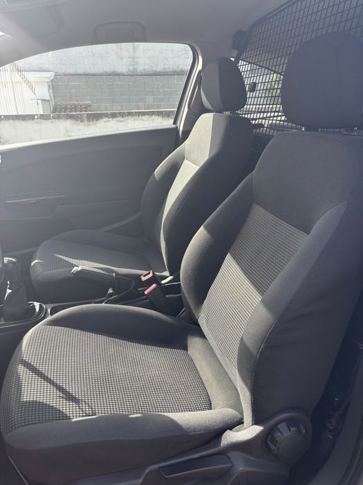 Opel Corsa 1.3CDTI comercial