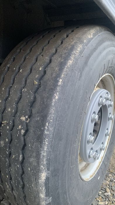 Напівпричіп тент Humbaur