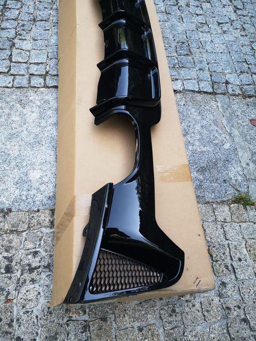 SPOILER DIFUSOR DE ESCAPE BMW SÉRIE 4 F32 F33 F36 M PERFORMANCE PRETO