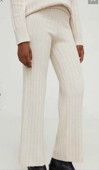 Комплект штани і кофта