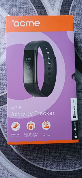 Фитнес-трекер ACME ACT101 Activity Tracker. 
Он отслеживает шаги, расс