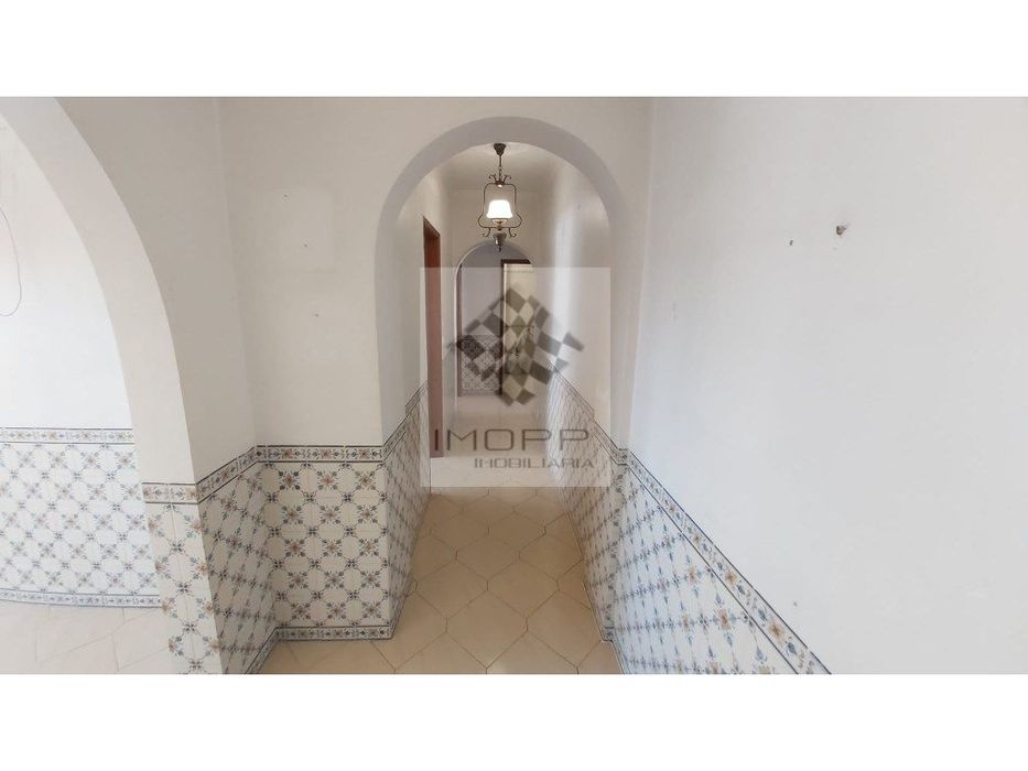 Apartamento para arrendar em Largo António Aleixo - Odivelas