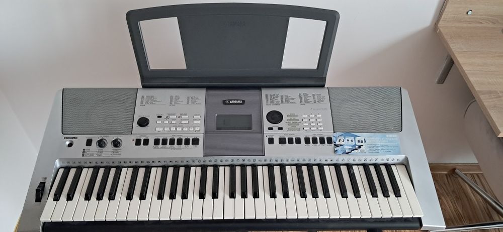 Keyboard Yamaha PSR E E413 idealny do nauki!