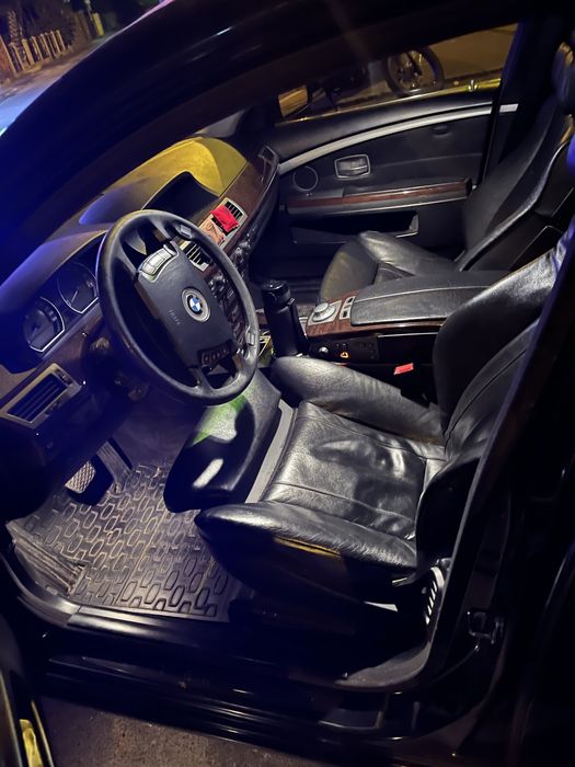 Bmw 735i 7-Series